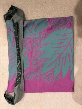 Women’s Crossbody Bag - Teal & Magenta Floral Print